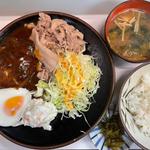ビッグ定食(食事処 鳥はる)