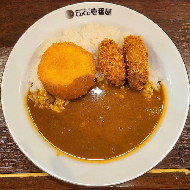 ポークカレー カキフライ2個 クリームコロッケ1個(カレーハウス CoCo壱番屋 小田急祖師ヶ谷大蔵駅前店)