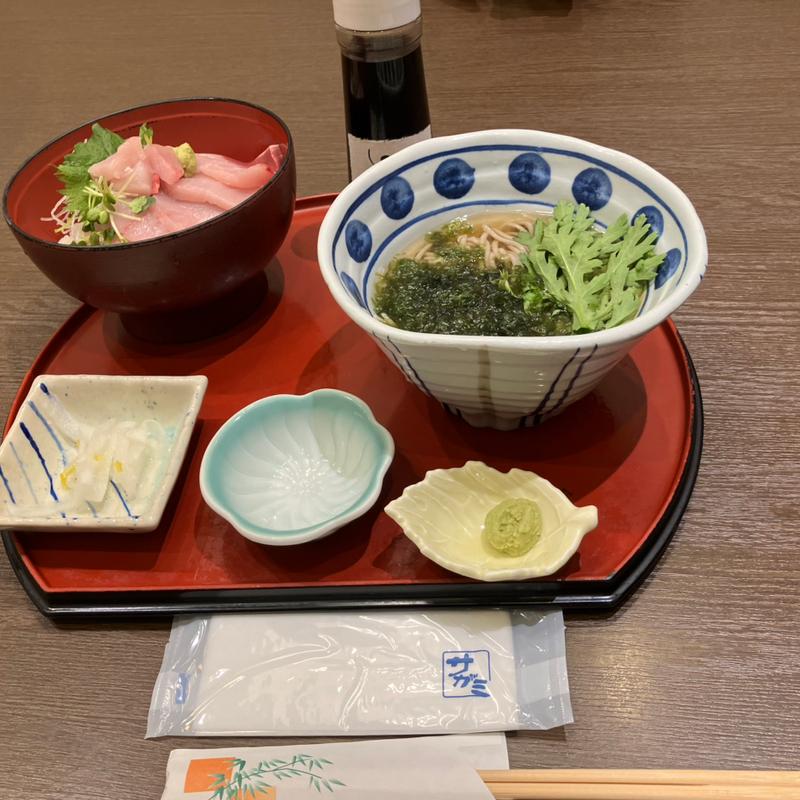 黒瀬ぶり丼と花巻風そば(サガミ 豊川牛久保店)