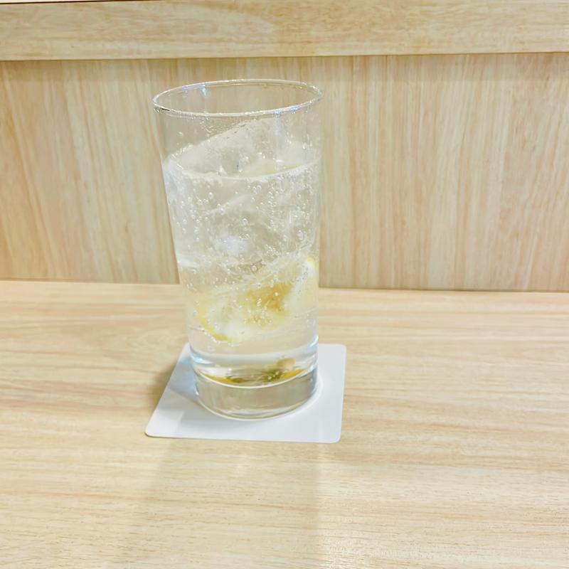 生レモンサワー(和食と串揚げ 六角亭 （ろっかくてい）)