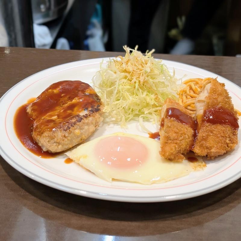 ハンバーグ＆チキンカツ(ハンバーグの店 ベア)