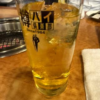 緑茶割り(備長炭 炭火焼肉 じもんじゅ)