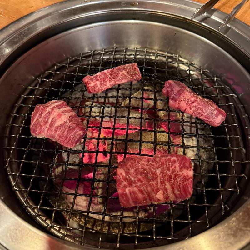 塩ハラミ(備長炭 炭火焼肉 じもんじゅ)