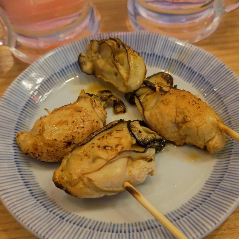 焼き牡蠣串(立呑み晩杯屋 桜木町ぴおシティ店)