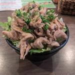 セセリ丼 特盛 ご飯大盛り(肉バル×アヒージョ Trim 北浦和店)