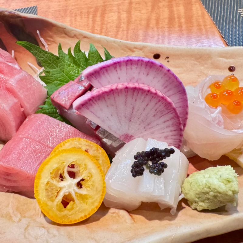 刺身盛り合わせ(魚屋さんの創菜ダイニング)