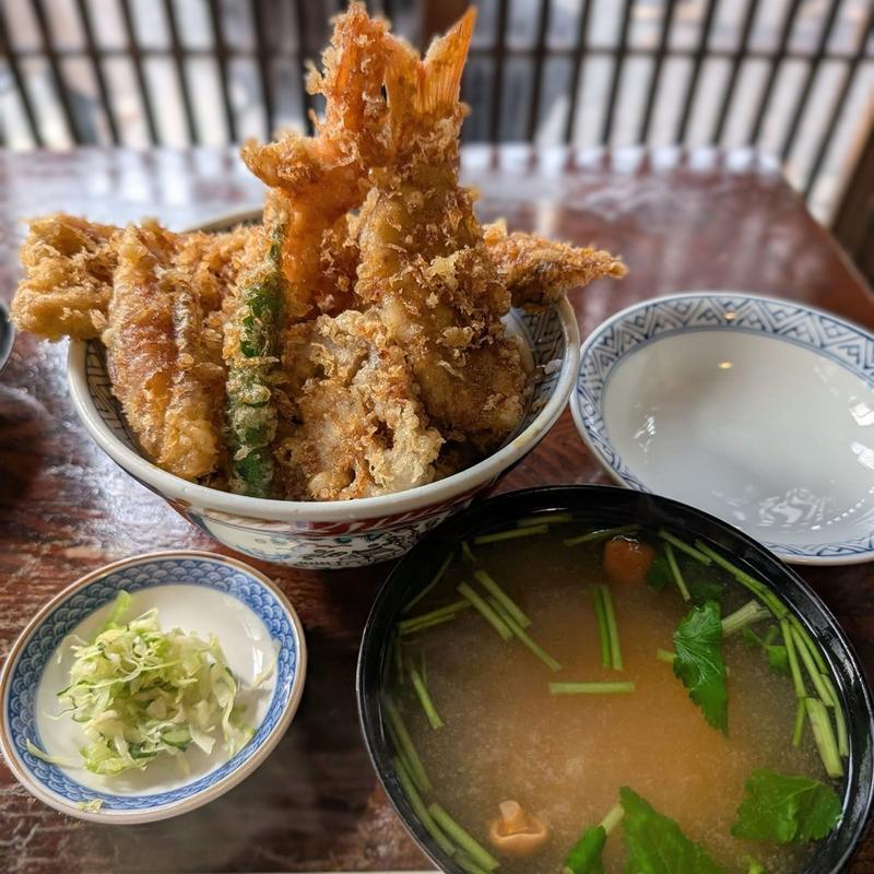 天丼 ハ なめこ汁(土手の伊勢屋 （どてのいせや）)