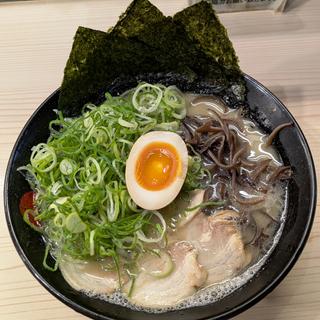禿鷹ラーメン(博多禿鷹 )