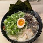 禿鷹ラーメン