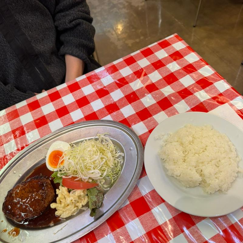 昔風ハンバーグ（大吉特製ソース）(洋食 大吉)