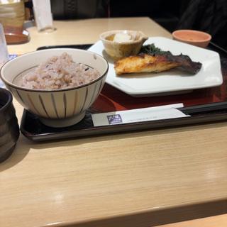 (大戸屋 ポーラ名古屋ビル店)
