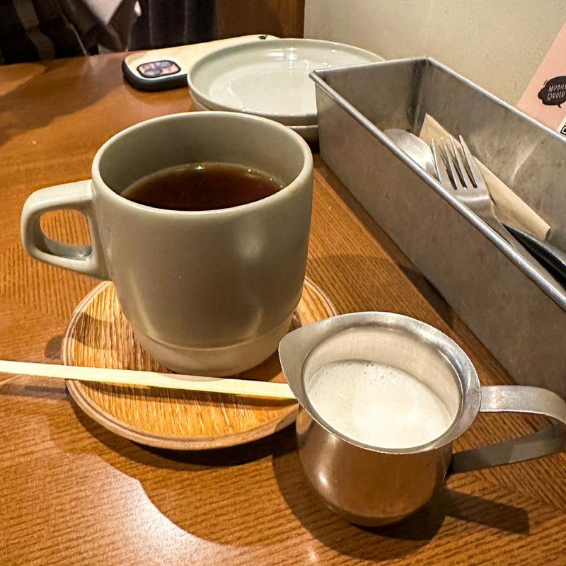 ホットミルクティー(YURT 大名古屋ビルヂング店)