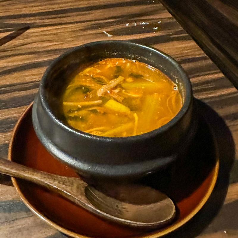 旨辛牛タンカルビスープ(牛タンと和牛ユッケ 個室焼肉×居酒屋 MALT 名古屋駅店)