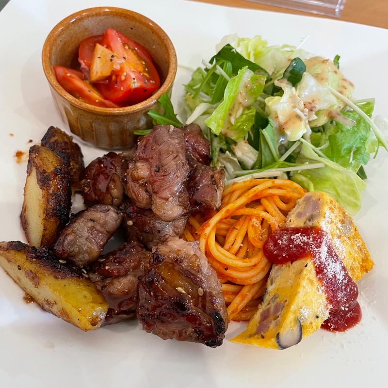 Bランチ（牛肉のひとくちステーキ）(洋食堂もみじ)