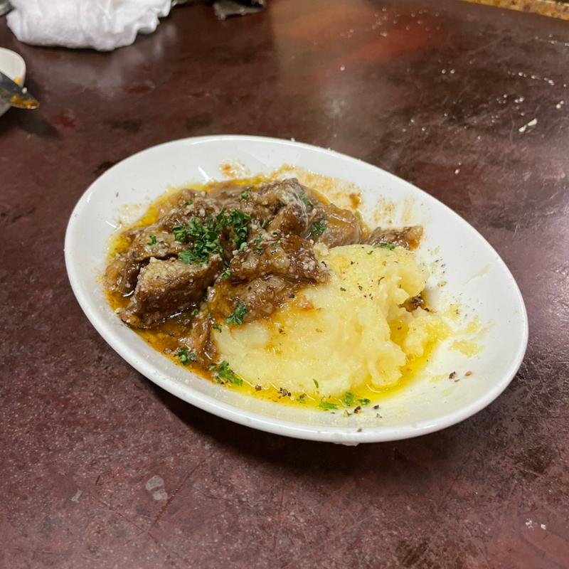 牛バラ肉の赤ワイン煮込み(裏ヒロヤ （裏HIROYA）)