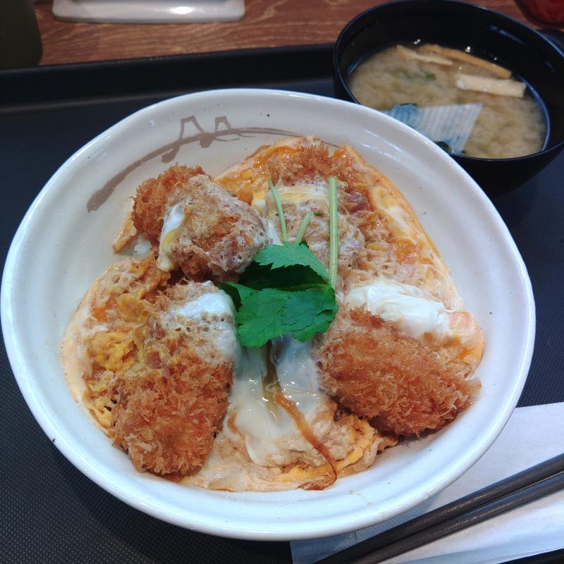 カキフライとじ丼(松のや 一関店)