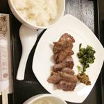 牛たん定食(伊達の牛たん本舗 東インター店 （だてのぎゅうたん）)