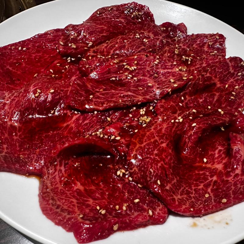 牛赤身(炭火焼肉 きらく亭)