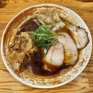 イベリコ豚中華そば 自家製ワンタン(らーめん 彩哲 ～isato～)