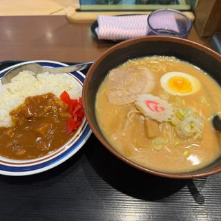 みそラーメンミニカレーセット