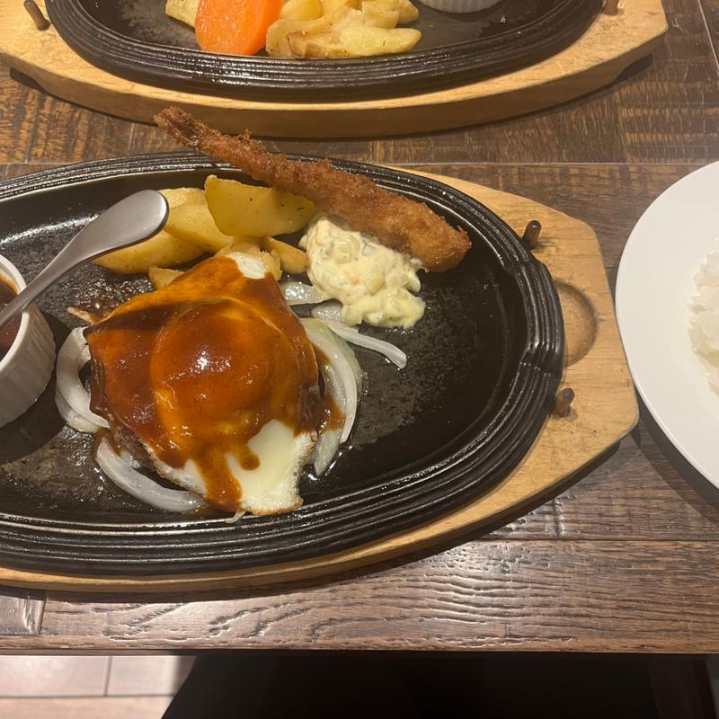 神戸牛炭焼きハンバーグセット（100g）(マグネットカフェ竹園)