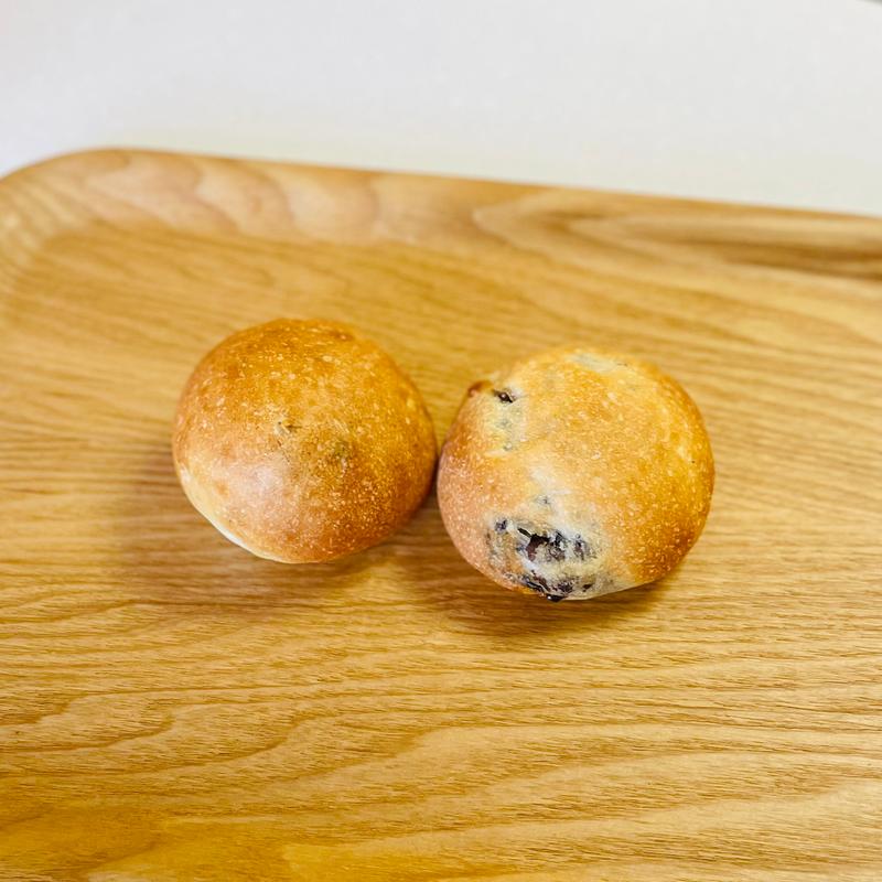 黒豆パン(まつたかパン)