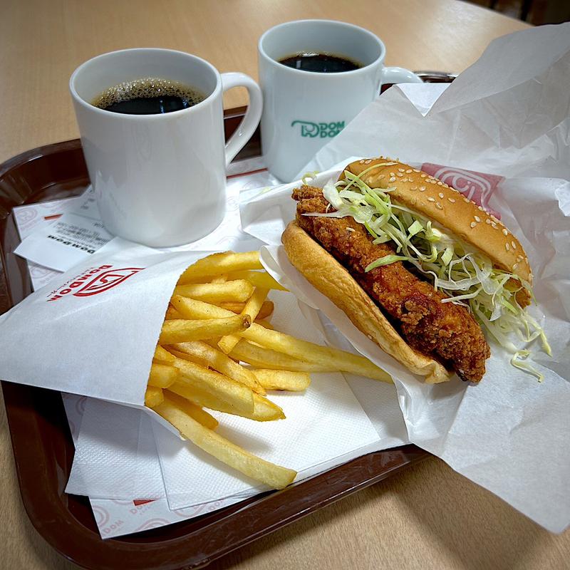 クリスピーチキンバーガーランチ(ドムドムハンバーガー 山交ﾋﾞﾙFC店 )