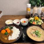 カレー定食(とん汁丸二)