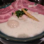 濃厚鶏白湯らぁ麺　醤油(麺や おだしとにくと)