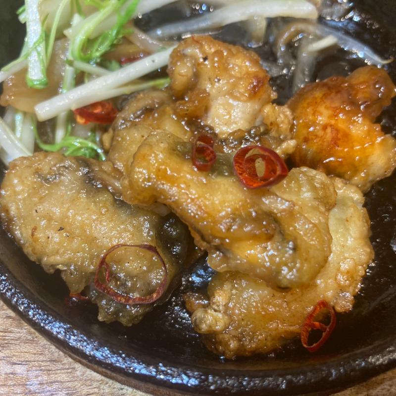 鉄板つぶ牡蠣のバター醤油焼き(ふれあい酒場ほていちゃん 新小岩店)