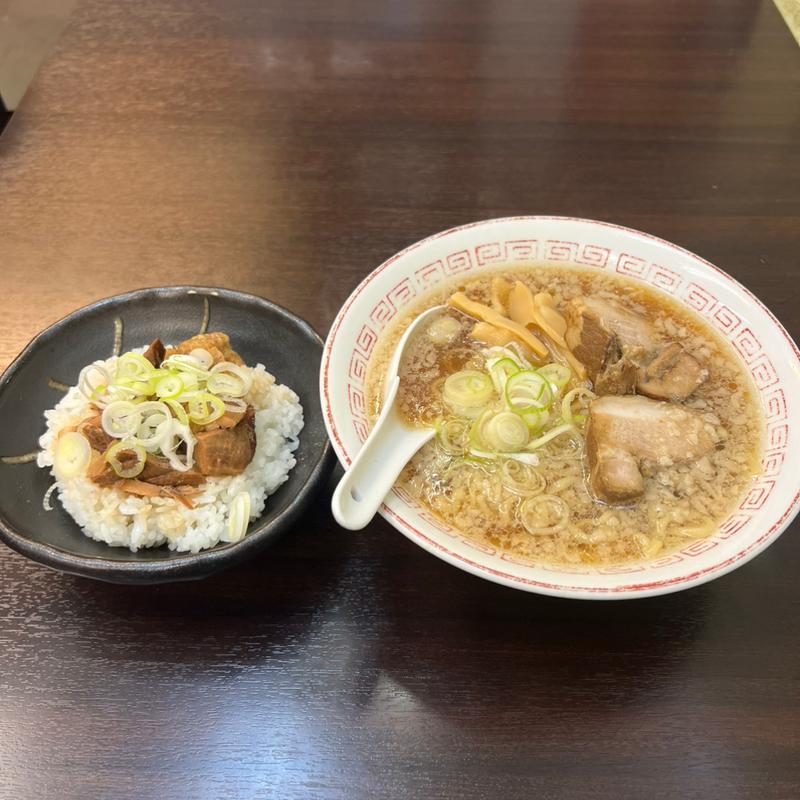 背脂しょうゆラーメン　チャーシュー丼(喜多方食堂 )