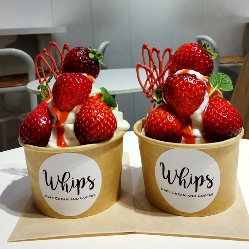 あまおうソフトクリーム(Whips 阪急西宮ガーデンズ店)