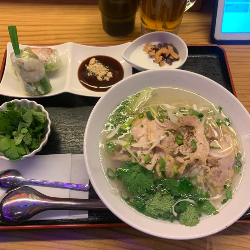 鶏のフォーランチ(Phở Yên 95 ( フォーエン95))