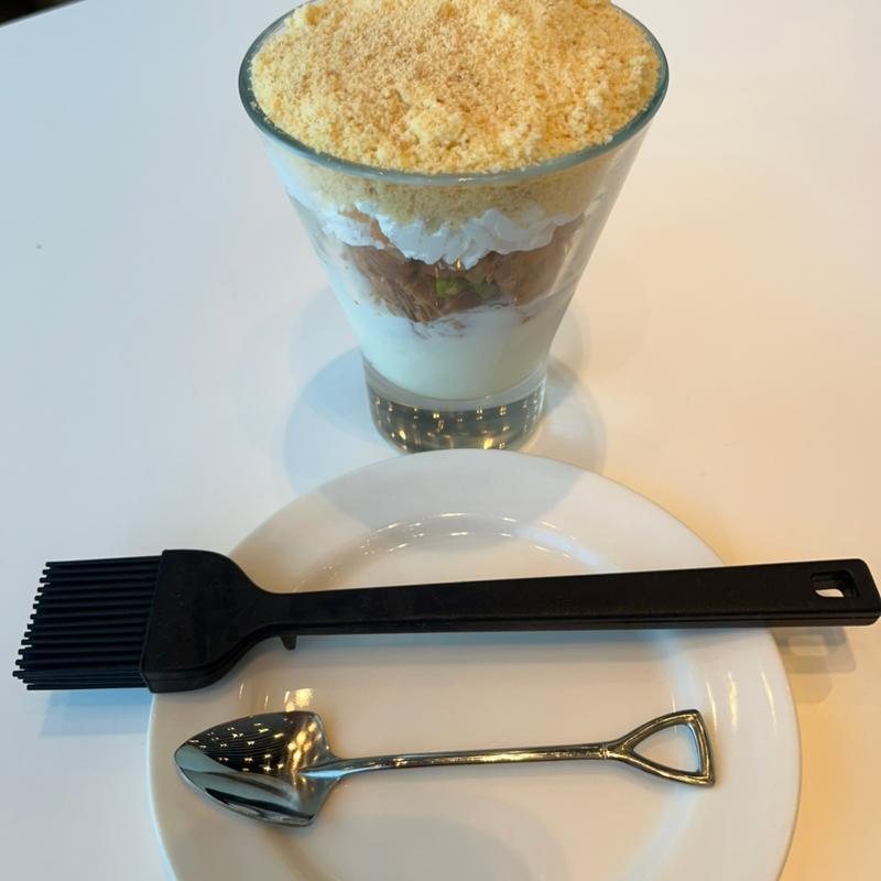 三千年の謎を掘り起こす！発掘パフェ(Cafe THE SUN)