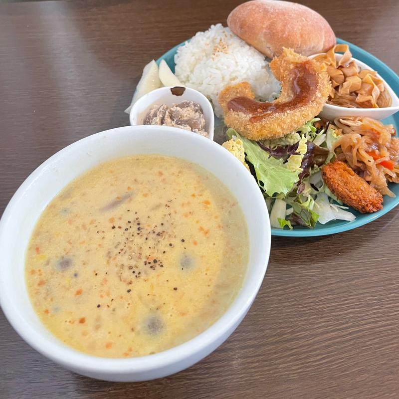 クラムチャウダー(カメイノ食堂)