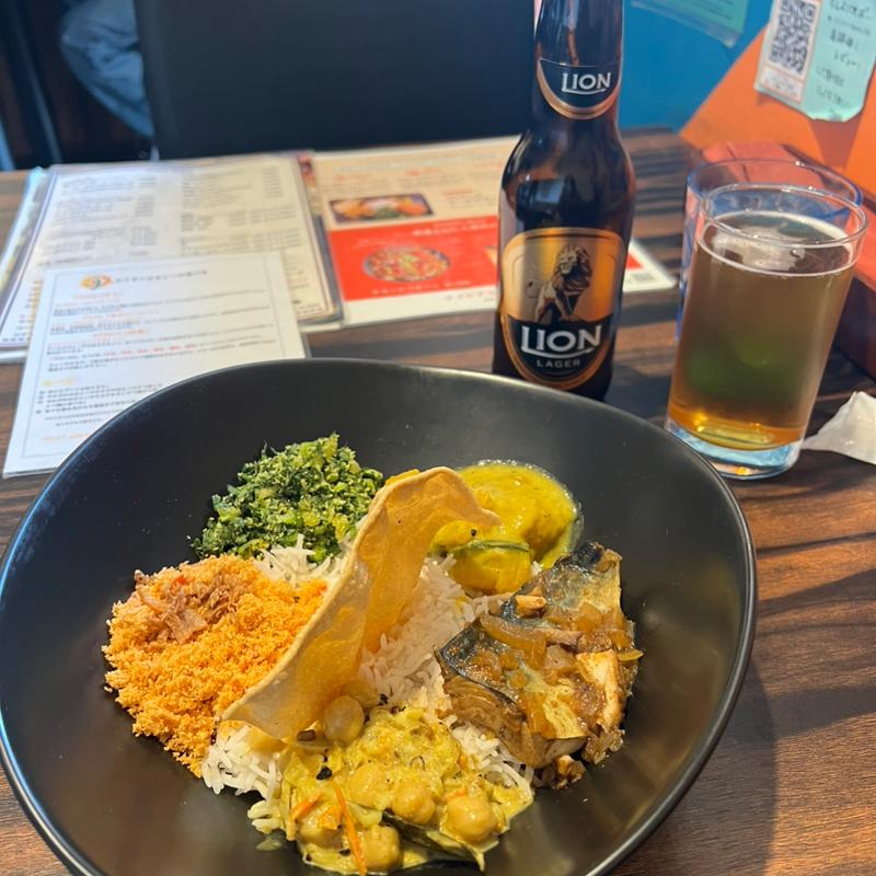 スリランカアーユルヴェーダ家庭料理ワンプレート(ミリス)