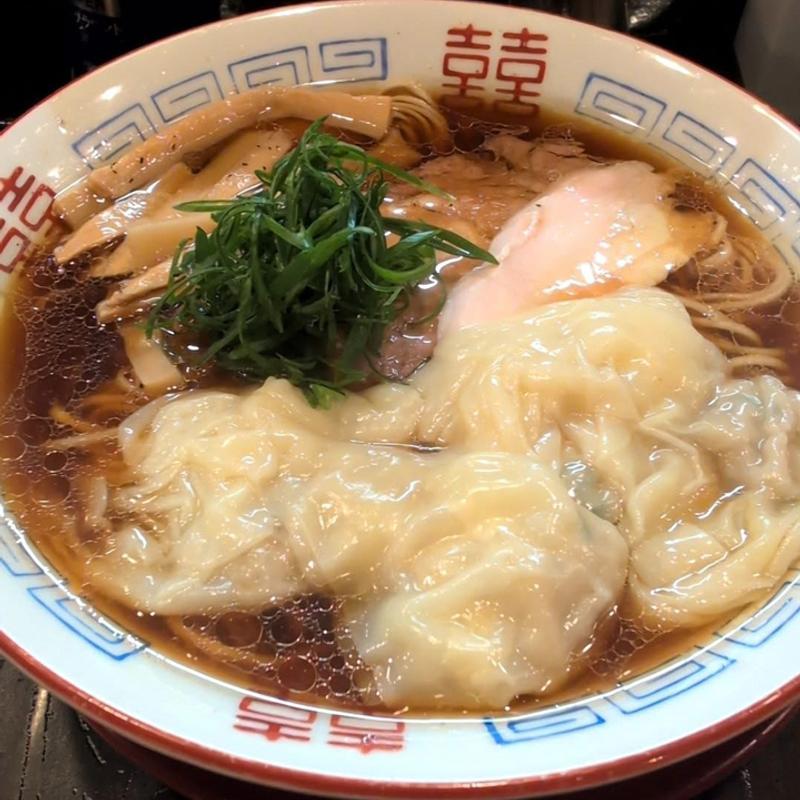 ワンタンメン(まるふじ食堂)