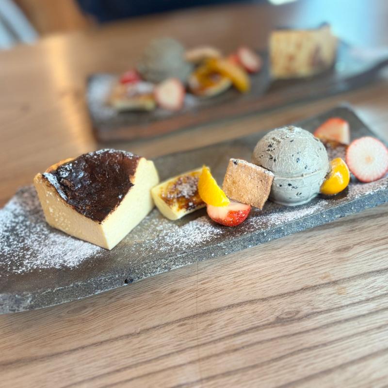 バスクチーズケーキ(カフェドミーミ（Café de mimi）)