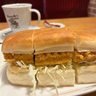 チキン南蛮カツパン(コメダ珈琲店 津中央店 )