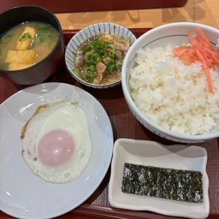 目玉焼き定食鶏小鉢(なか卯 蔵前橋店 )