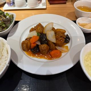 酢豚定食(中華厨房 暖家 多摩センター店)