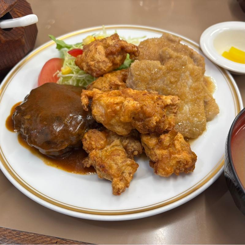 サービス定食(好々亭)