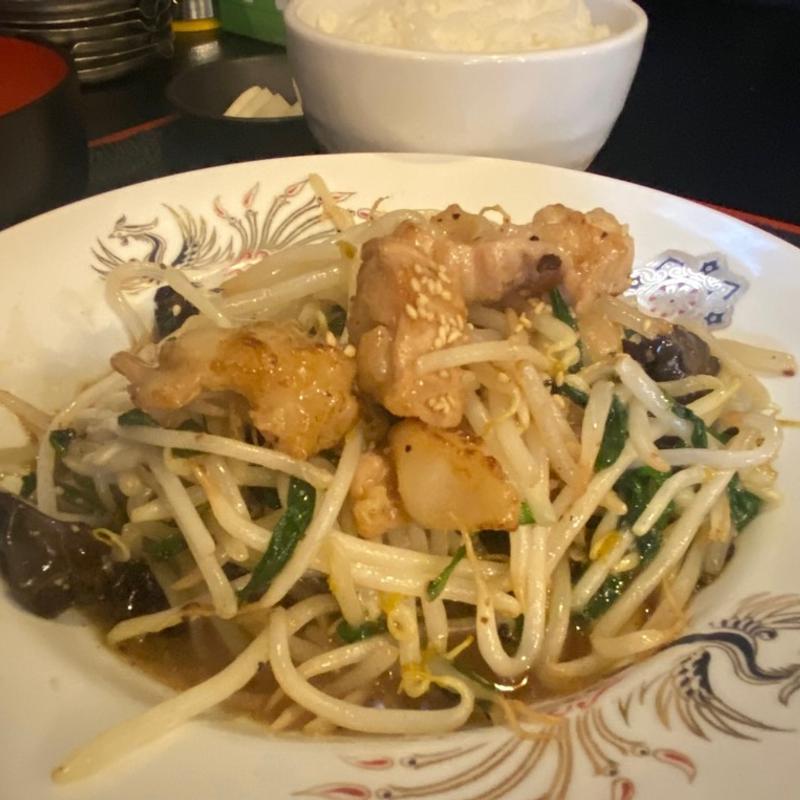 塩ダレ牛もつ炒め定食(居酒屋 六べぇ)