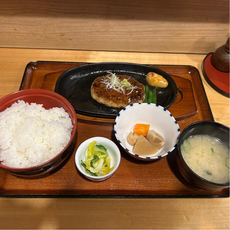 まぐろハンバーグ定食(うお作 )