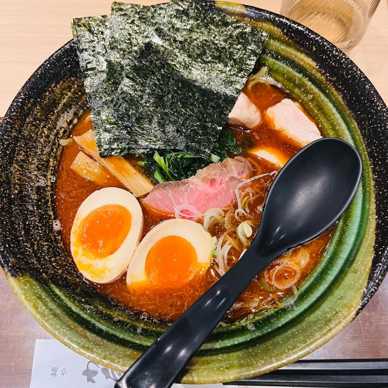 わたる　辛ラーメン(麺や わたる 大手町パークビルディング店)