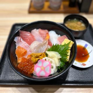 魚がし丼プレミアム(沼津魚がし丼　アスティ静岡店)