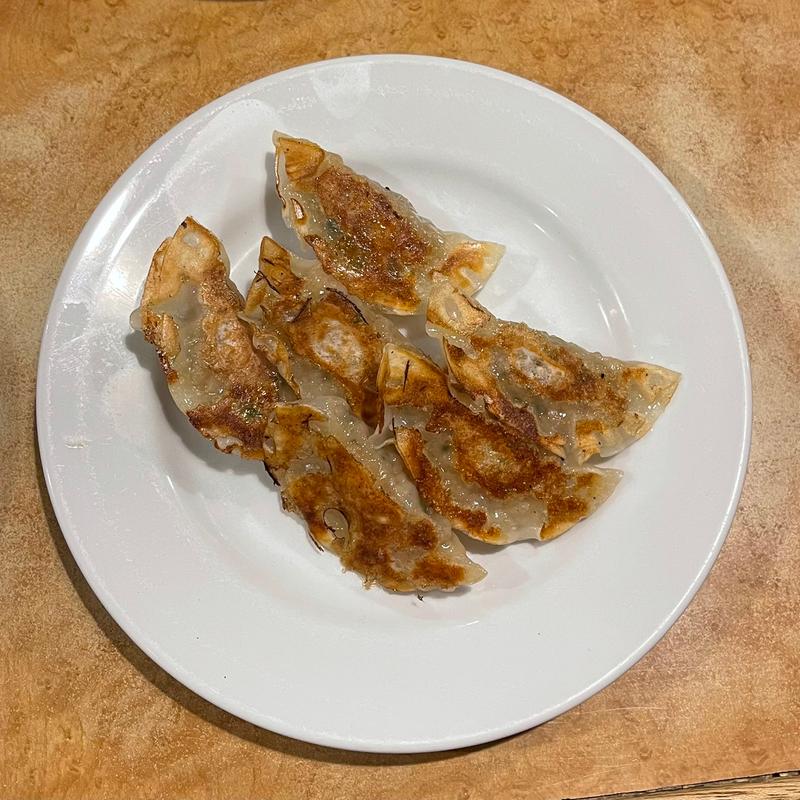 ギョーザ(屋台ラーメン ◯徳)