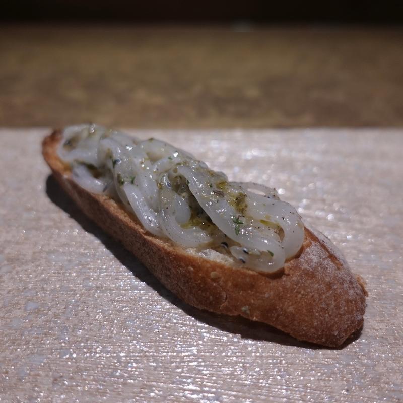 白魚のブルスケッタ(La Châtaigne)