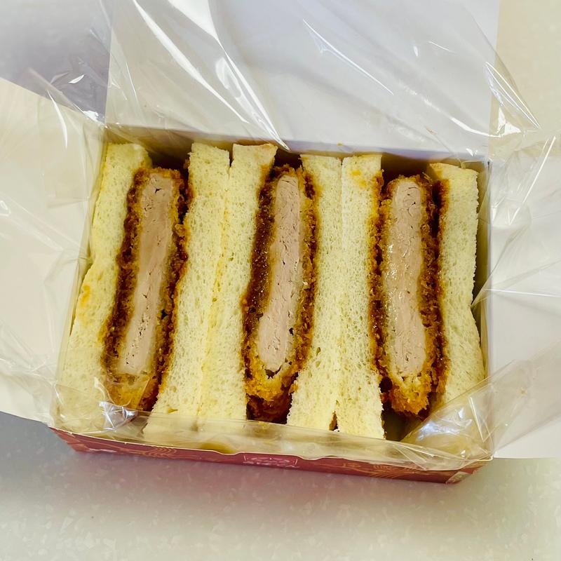 招福ヒレ勝サンド(とんかつ新宿さぼてん エキアプレミエ和光店)