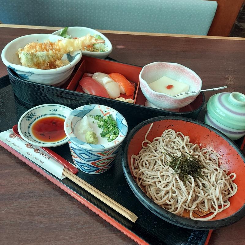 (亀庵 総本店 西塚店 )